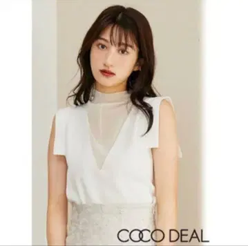 코코딜 쉬폰 레이어드 하이넥 슬리브리스 니트