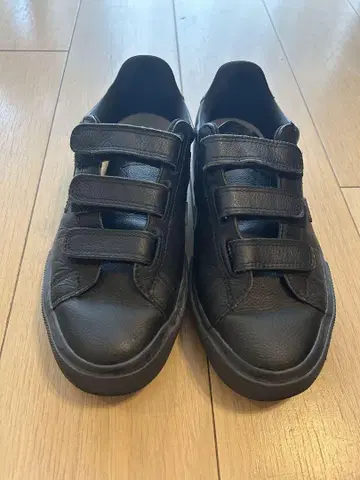 VEJA 베자 벨크로 블랙 스니커즈 25.5cm