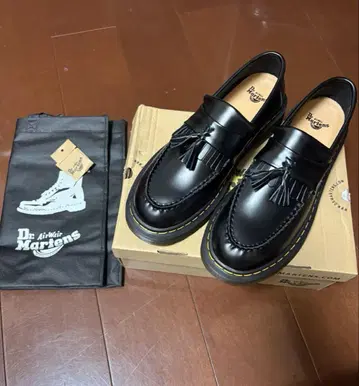 Dr. Martens 블랙 태슬 로퍼 28cm