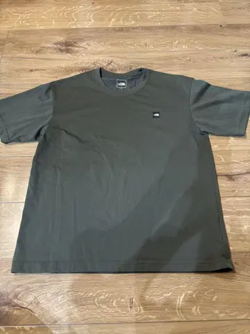 THE NORTH FACE 스몰 박스 로고 티 NT32348