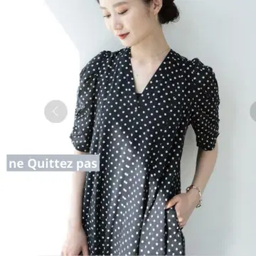 ne Quittez pas 도트 개더 슬리브 V넥 원피스
