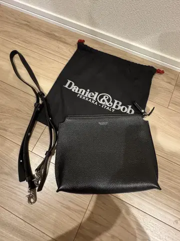 Daniel&Bob 오텔로 숄더