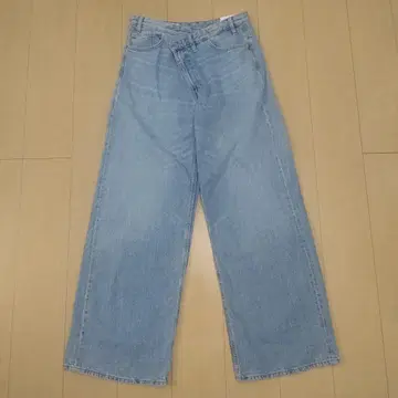 ZARA 크로스 허리 와이드 데님