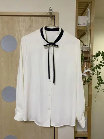 allureville 화이트 리본 셔츠