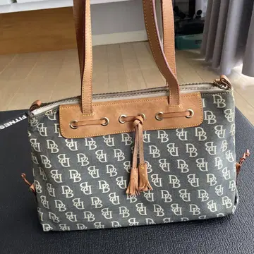 두니 앤 버크/ DOONEY & BOURKE 숄더백