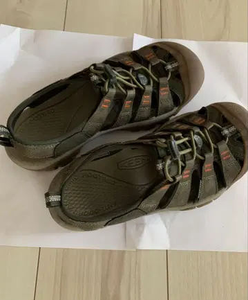 KEEN NEWPORT H2