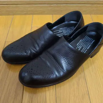 미사용 새상품 TRAVEL SHOES by chausser 쇼세 블랙