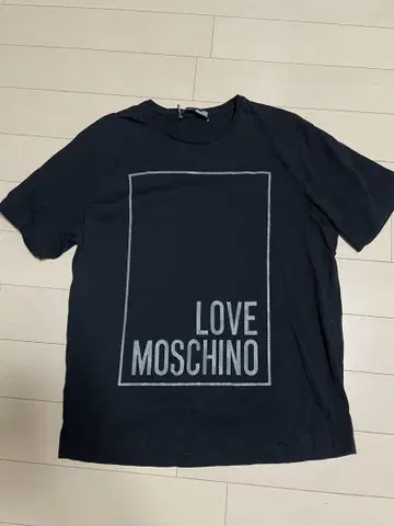 MOSCHINO 티셔츠