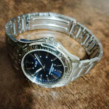 SEIKO ALBA V501-0FG0 네이비 블루 페이스 배터리 교환