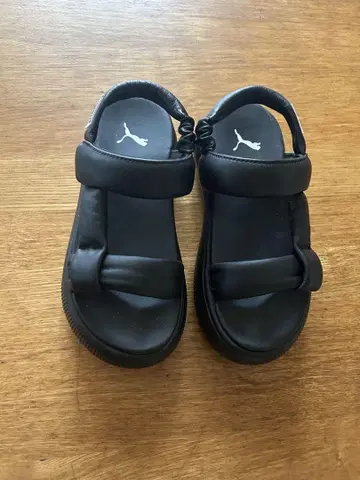 PUMA 샌들 블랙 22cm MAYU PUFFY SANDALS