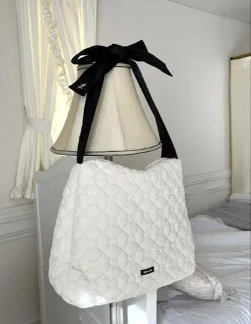 meltie 멜티 M heart quilting bag