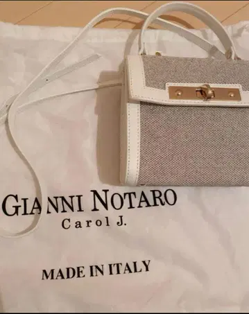 GIANNI NOTARO 숄더백 화이트