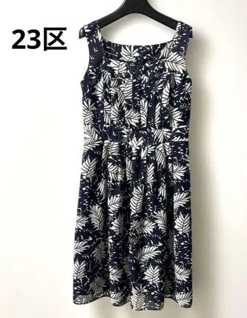 23구 잎사귀 패턴 슬리브리스 원피스 네이비 화이트 3