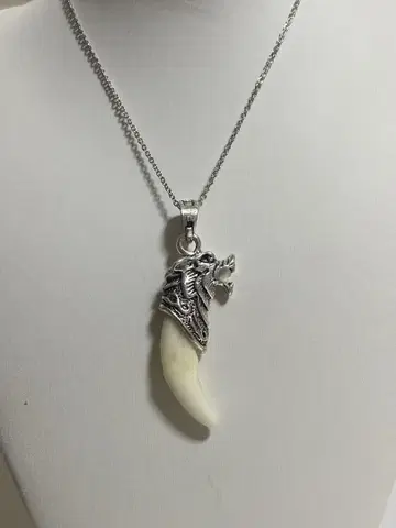 코요테 이빨 목걸이 새상품 무료배송