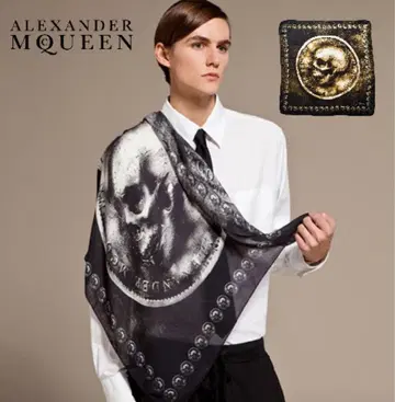 ALEXANDER MCQUEEN 스컬 스톨 대형 블랙/골드