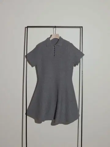 THETOE Reims Short Sleeve Flare Onepiece