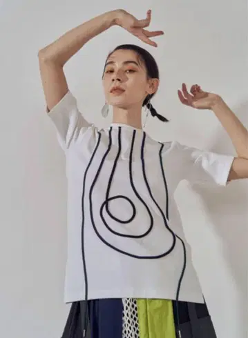 UN3D. 코드 디자인 티셔츠