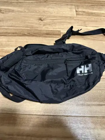 Helly Hansen 블랙 바디백