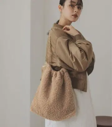 DONOBAN 보아 체인 백