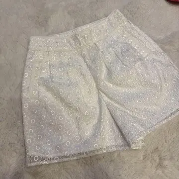 새상품 뮤베르 MUVEIL 레이스 숏팬츠 36