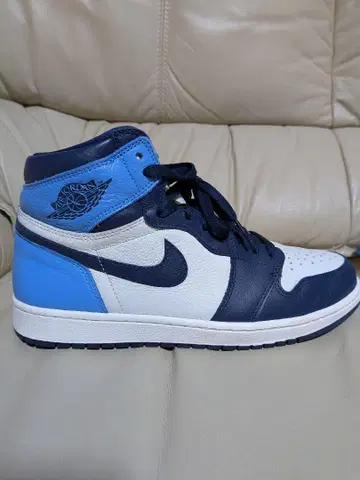 JORDAN 1 Obsidian/University Blue