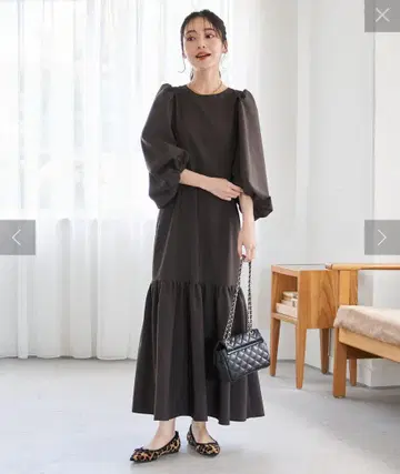 La boutique BonBon 볼륨 슬리브 원피스