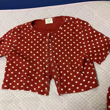 페이튼프레스 빨간색 물방울 패턴 셋업