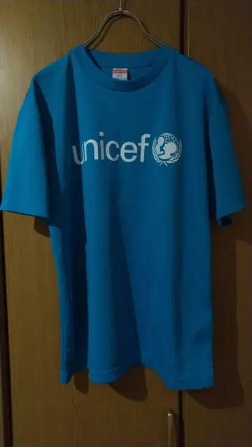 UNICEF 프린트 티셔츠 L 사이즈 파랑 반팔 unitedathle