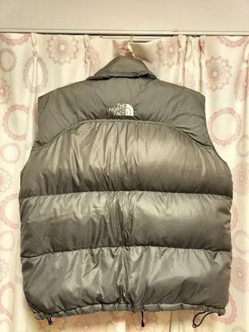 THENORTHFACE 센터 로고 다운 베스트 XL used 그레이 계열