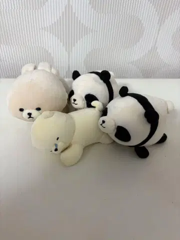 팬더와 흰 곰 봉제 인형 4개 세트