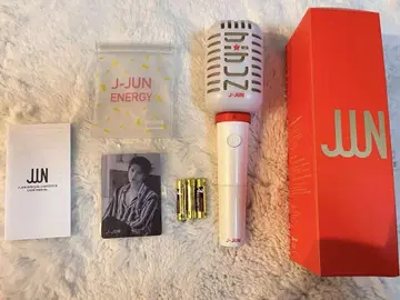 재중 응원봉 J-JUN OFFICIAL LIGHTSTICK 사진
