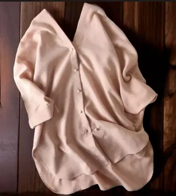 새상품급 Loungedress 고급 펄 버튼 블라우스