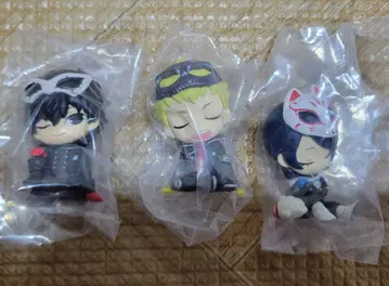 어깨 쿵 Fig. 페르소나5 더 로열 vol.1 3종 세트