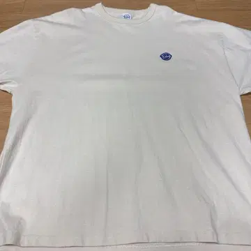 Keboz 크림색 티셔츠 L 사이즈