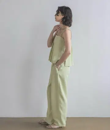 Apart by 라이트 그린 팬츠 셋업