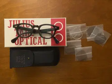 JULIUS TART OPTICAL AR44/22 BLACK