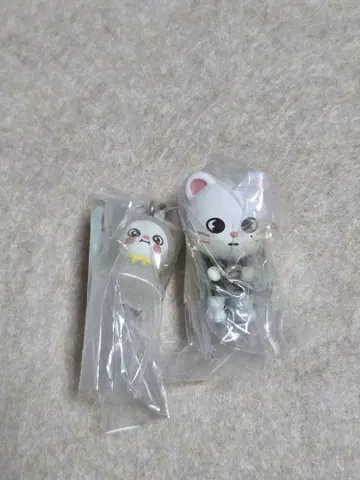 스키즈 SKZOO 지니레트 꼬집어 연결하는 마스코트 메지루시 액세서리