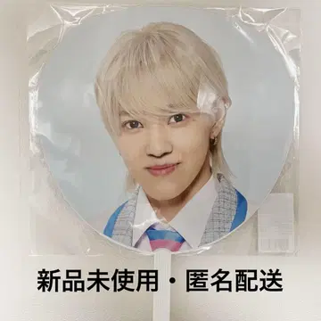This is 닌자 부채 소년닌자 모토키 와쿠 부채