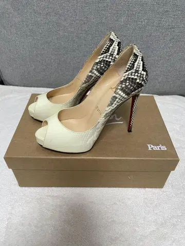 Christian Louboutin 오픈토 힐 아이보리/스네이크