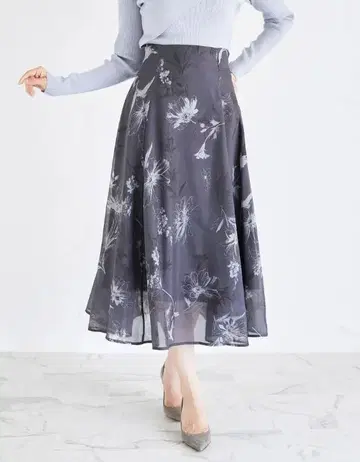 tocco closet 백 레이스업 플라워 프린트 시어 플레어 스커트