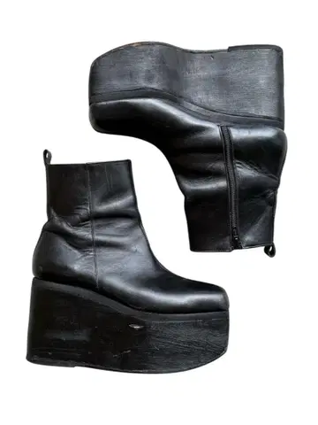 'Koji Kuga' platform leather boots