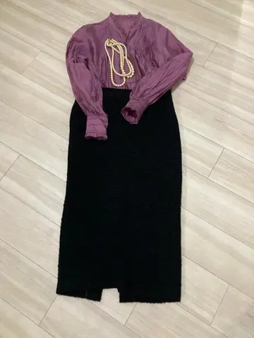ROPE 블라우스 & Deuxieme Classe 타이트 스커트