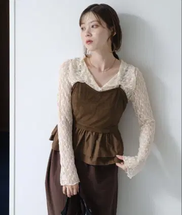 Kastane 카라 레이스 풀오버 아이보리 M