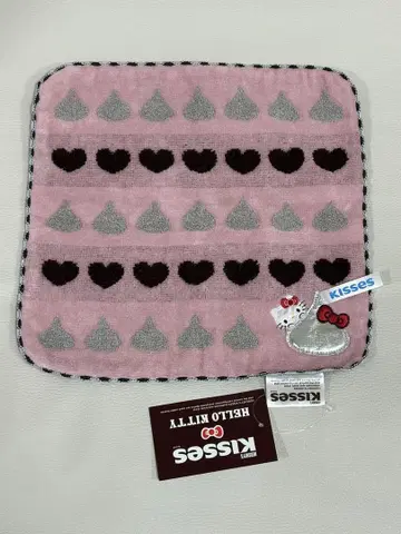 헬로키티 HELLO KITTY 키스 초코 콜라보 타월
