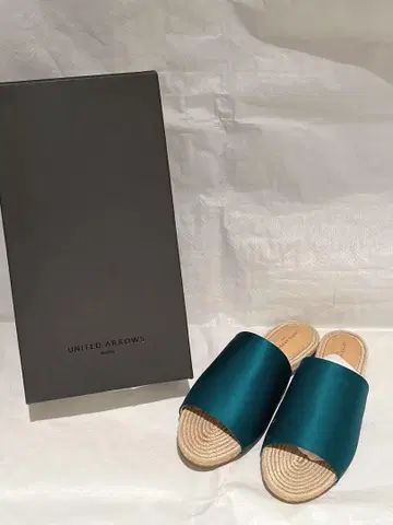UNITED ARROWS 샌들