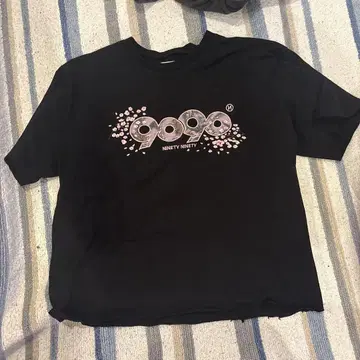 9090 그래픽 T셔츠 블랙