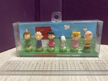 PEANUTS 캐릭터 피규어 6개 세트
