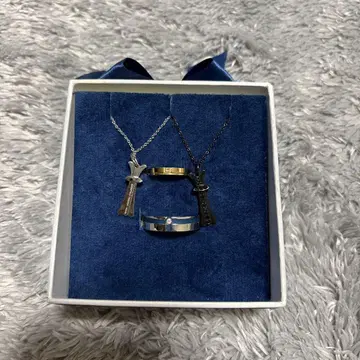페어 목걸이와 반지