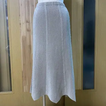 스페치오 플리츠 스커트