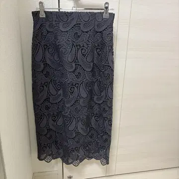 아나이 페이즐리 케미컬 레이스 스커트